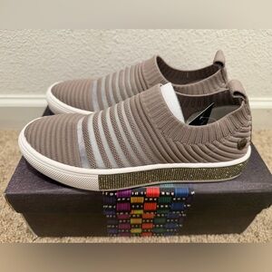 “New” bernie mev. Brown and Gold Slip-On Shoes size7